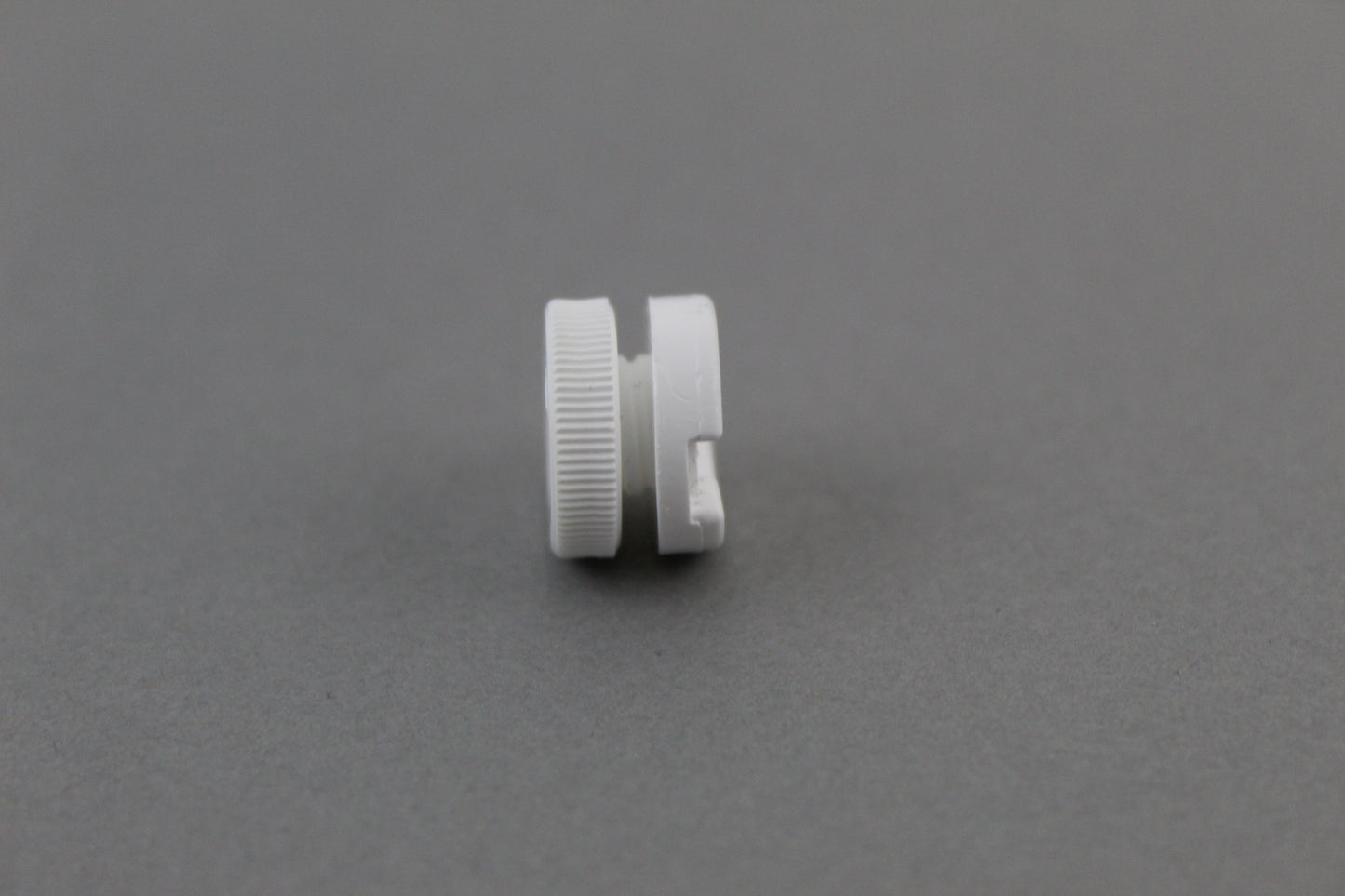 Holder for 10mm disposable/gold cup electrode