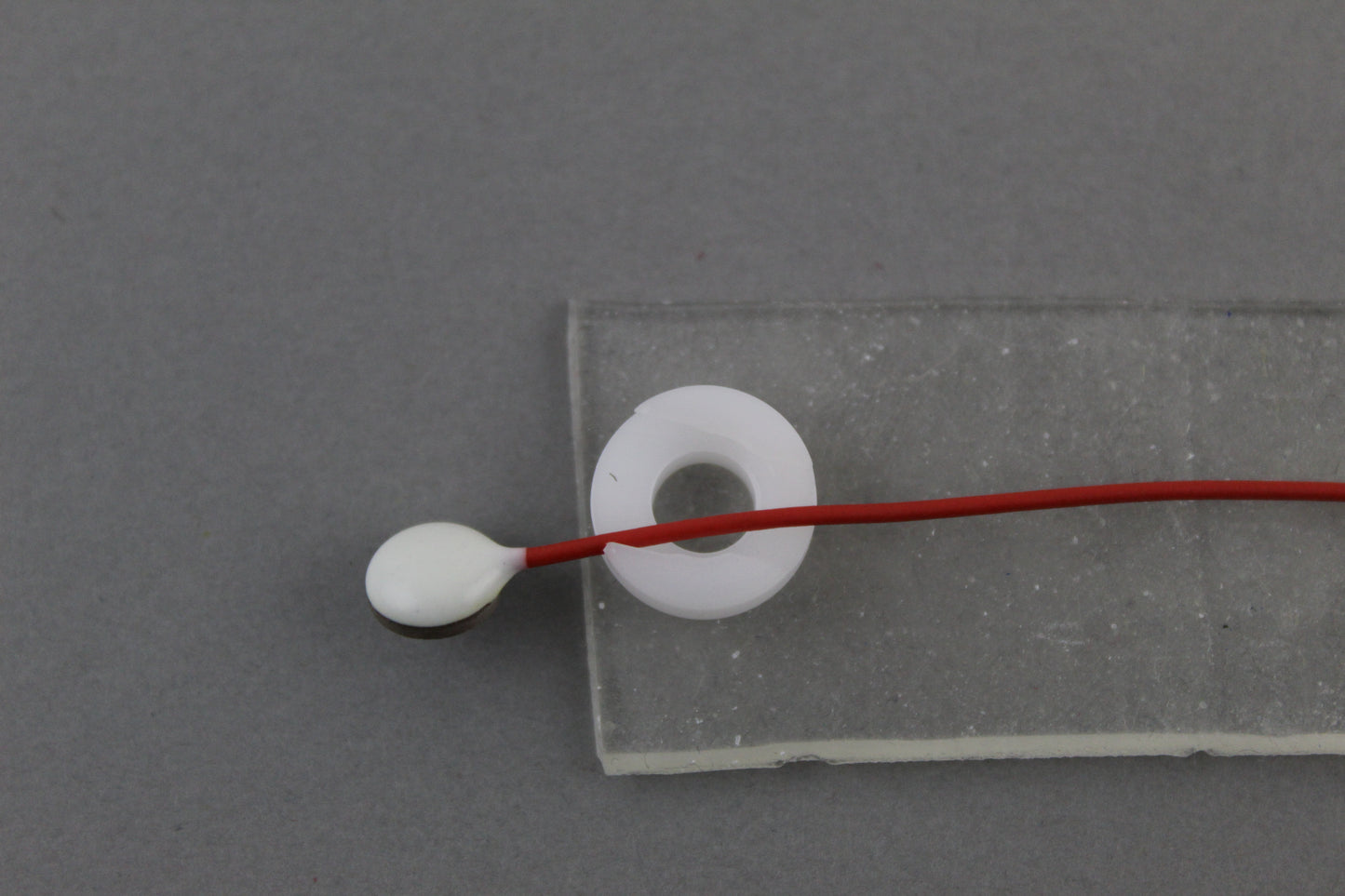 Holder for 8mm extra flat electrodes