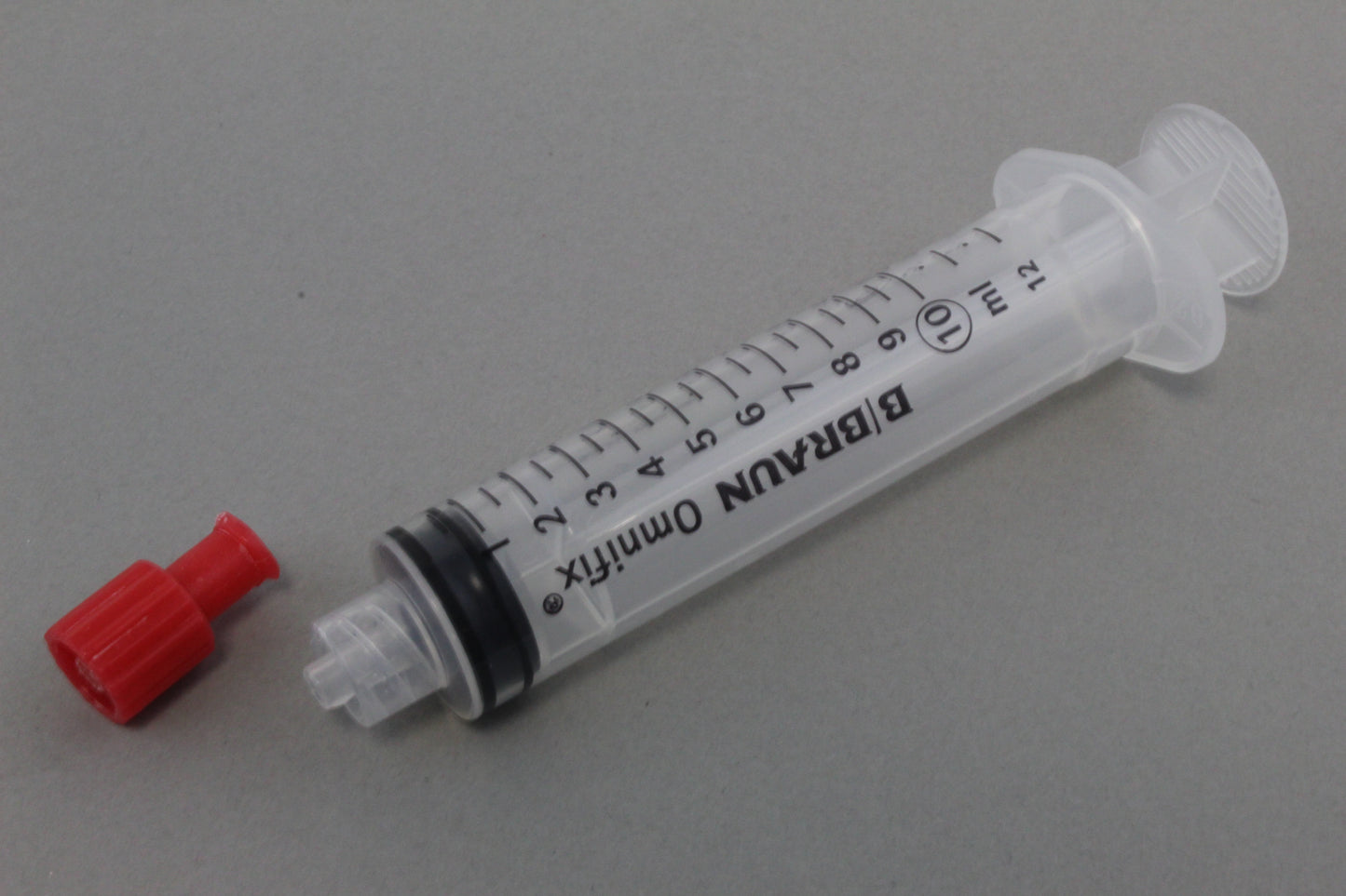 Syringe for electrolyte gels